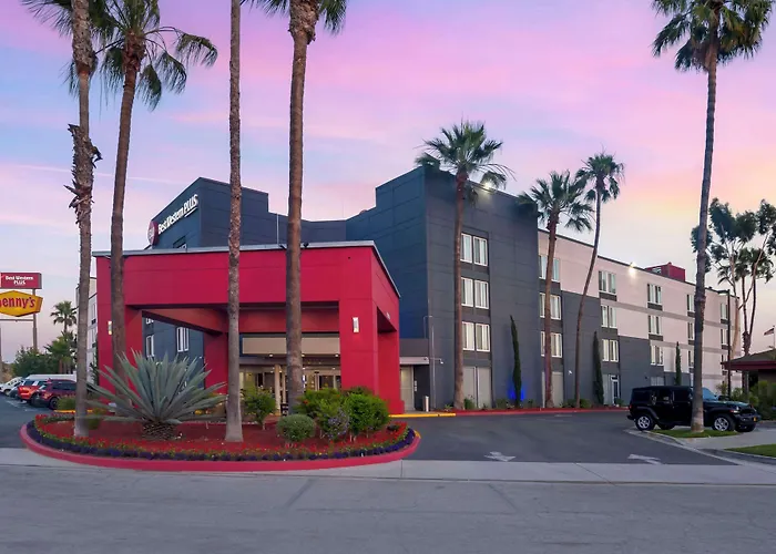  Best Western Plus Commerce