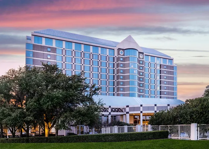 Self catering: Renaissance Dallas North Hotel