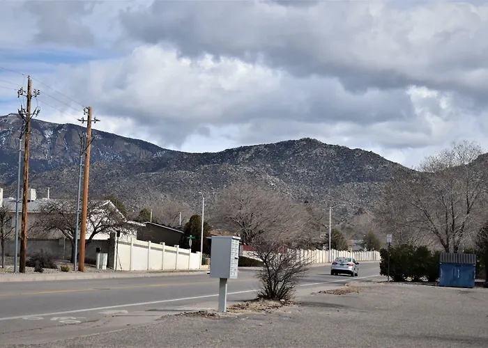 Travelodge By Wyndham Albuquerque East