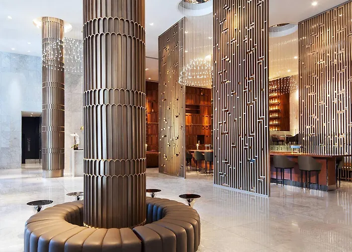 Hotel central: Sheraton Grand Los Angeles