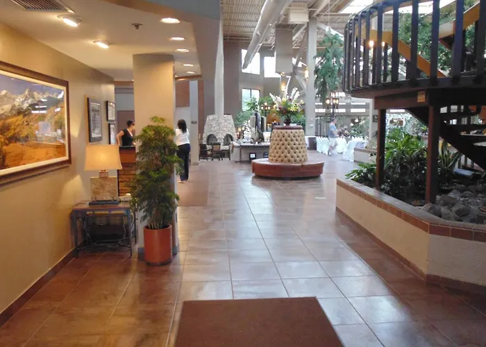 Beach hotel: The Academy Hotel Colorado Springs