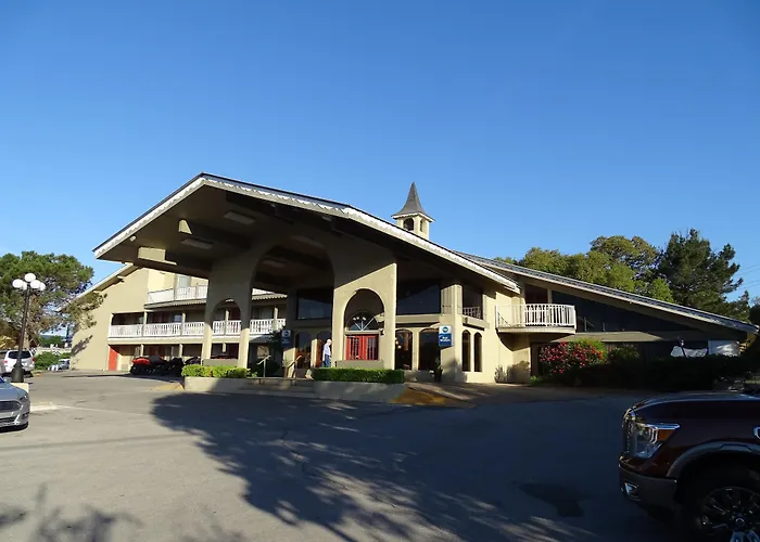 Best Western Sunday House Inn