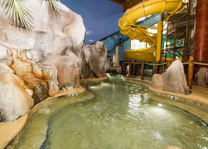 Hotel: Cedar Point Castaway Bay Indoor Water Park