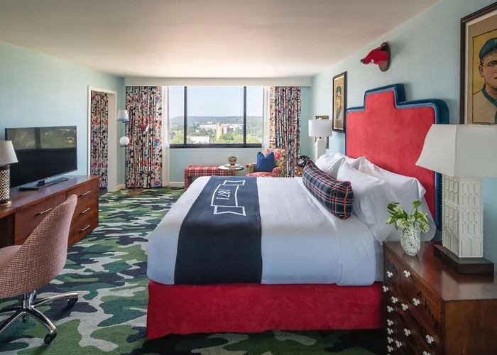 Resort: Graduate By Hilton Fayetteville, Ar