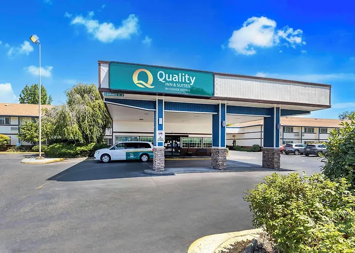 Quality Inn & Suites Medford Airport