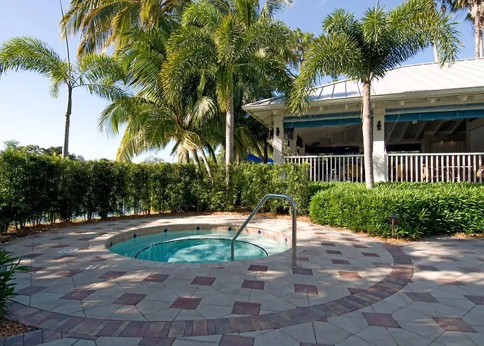 Trianon Bonita Bay Hotel