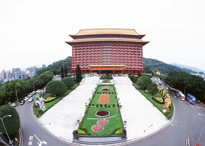 Hotel con piscina: The Grand Hotel