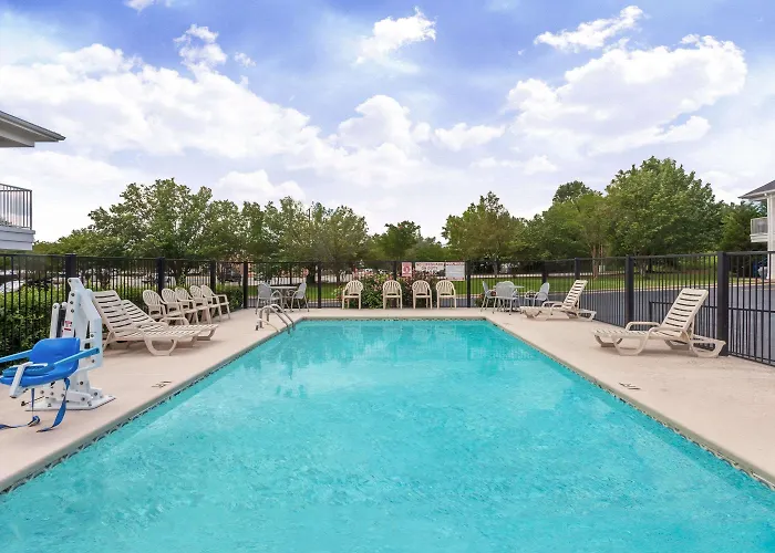 Baymont By Wyndham Florence/Muscle Shoals