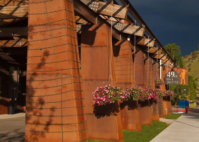 Cheap hotel: 49'Er Inn & Suites