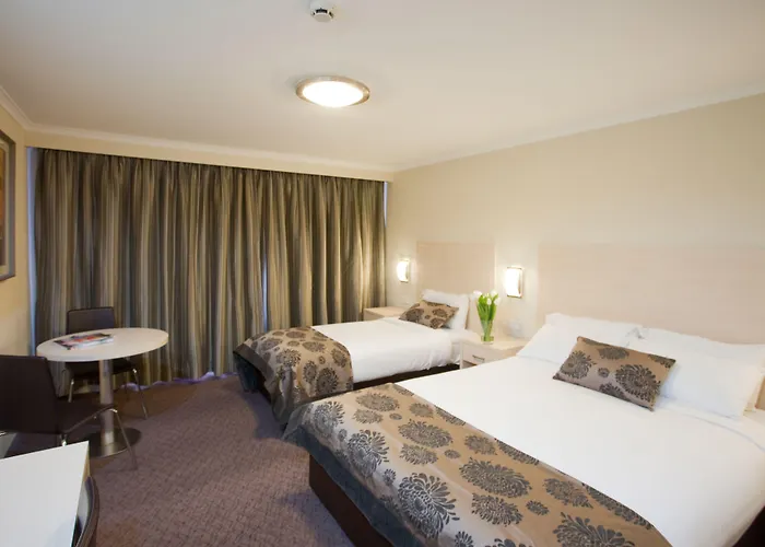 Golf hotels Garden City , Best Western Signature Collection