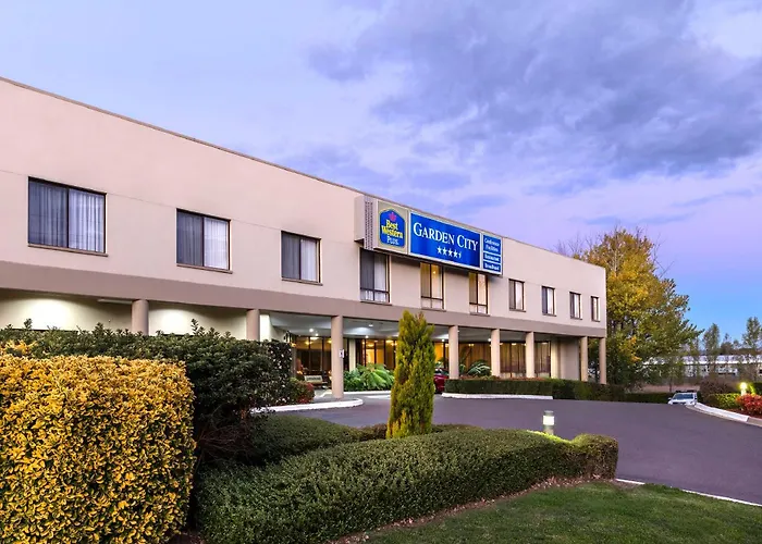 Golf hotels Garden City , Best Western Signature Collection
