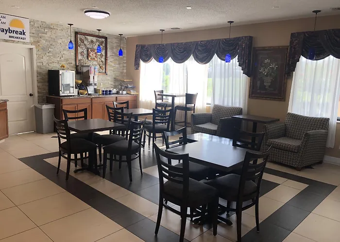 Days Inn By Wyndham Columbus