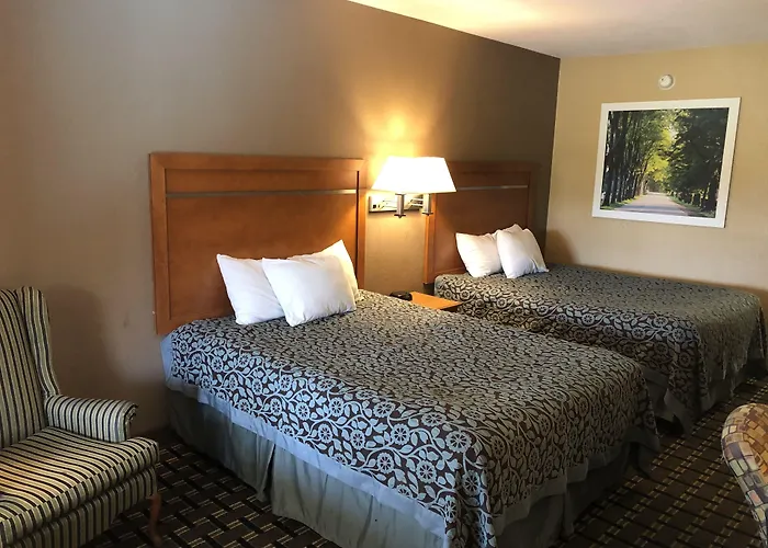 Days Inn By Wyndham Columbus