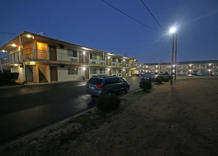 Royal Inn And Suites Charlotte Airport