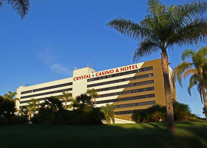 Resort: La Crystal Hotel -Los Angeles-Long Beach Area