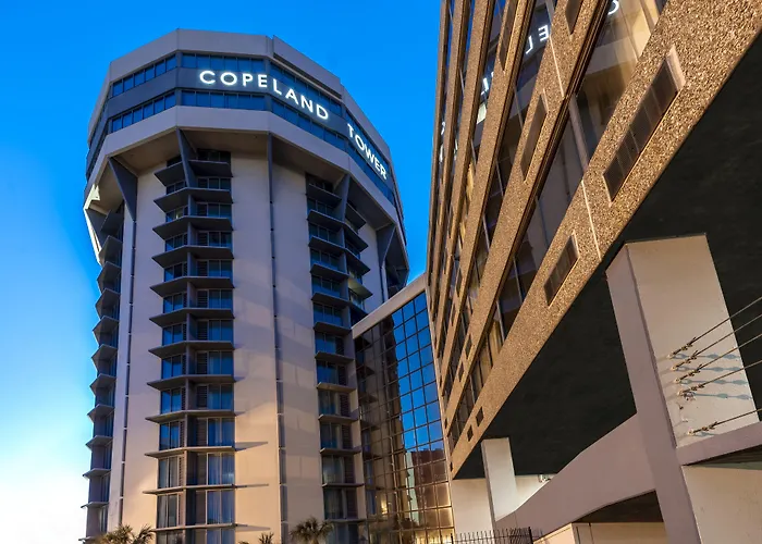 Airport Hotel: Comfort Inn & Suites At Copeland Tower