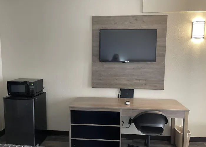 Masters Inn Atlanta - Doraville At I-85 & 285