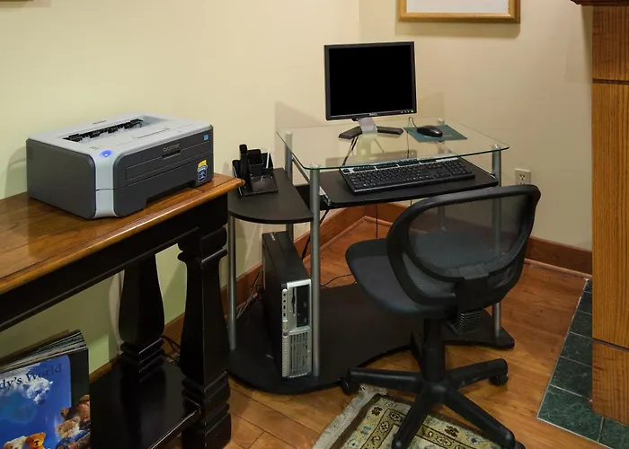 Country Inn & Suites By Radisson, Lansing, Mi