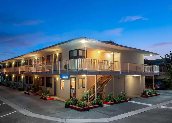 Motel 6-Santa Barbara, Ca - State Street