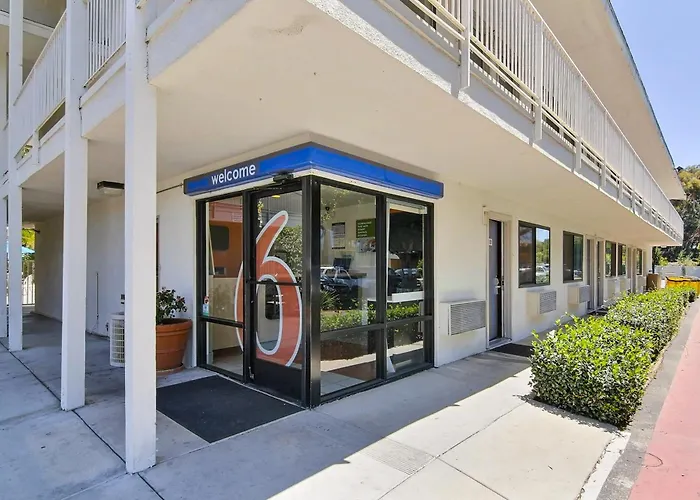 Airport Hotel: Motel 6-Goleta, Ca - Santa Barbara
