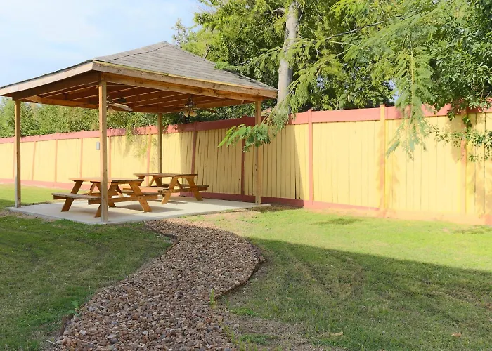 The Symphony Inn & Suites