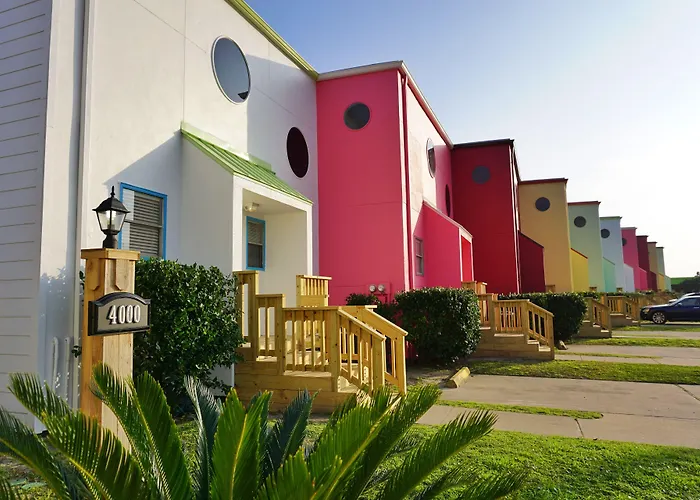 Pet Friendly hotel: Four Seasons On The Gulf