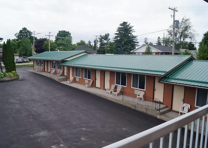 Howard Johnson By Wyndham