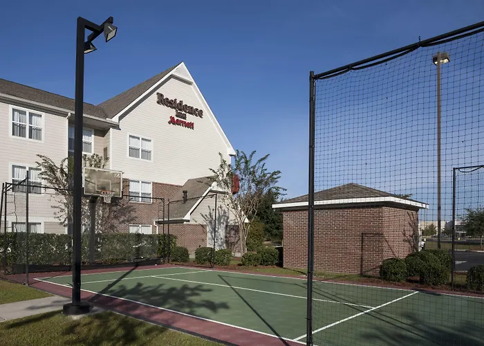 Hotel with Tennis: Residence Inn By Marriott Hattiesburg