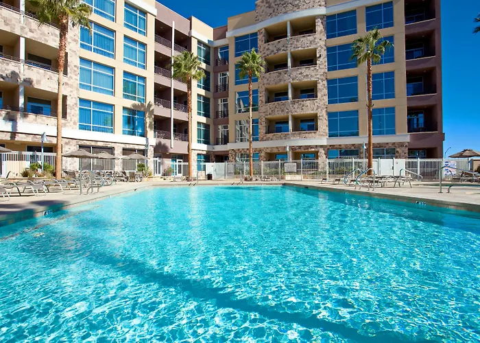 Staybridge Suites - Stadium District