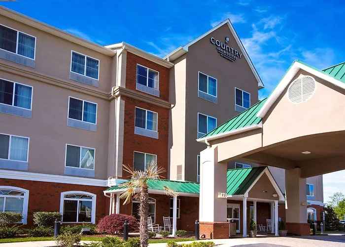 Hotels with pool Country Inn & Suites By Radisson, Wilson, Nc
