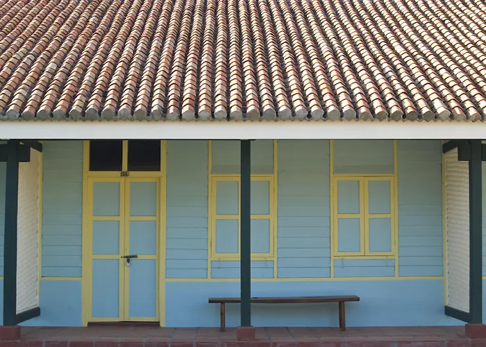 Bon Ton Antique Wooden Villas