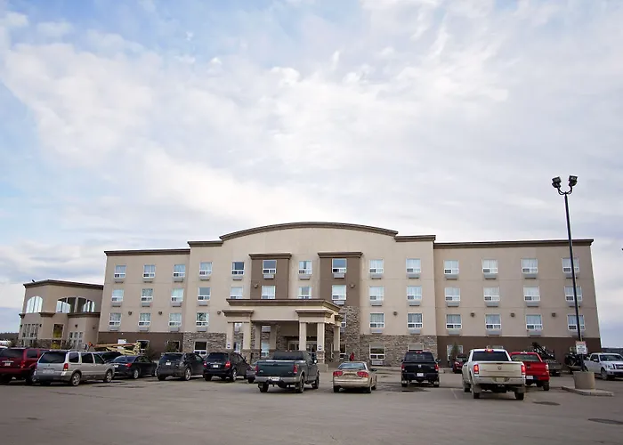 Pet Friendly hotel: Service Plus Inns & Suites Drayton Valley