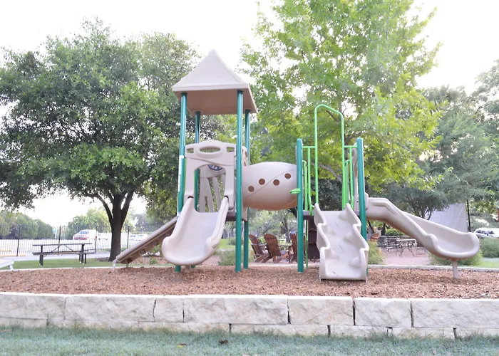 The Resort At Schlitterbahn