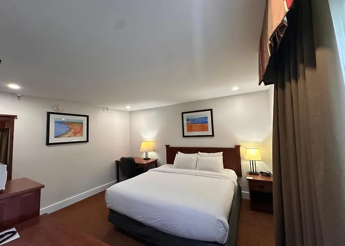 Hotel with view: Charlottetown Inn & Conference Centre