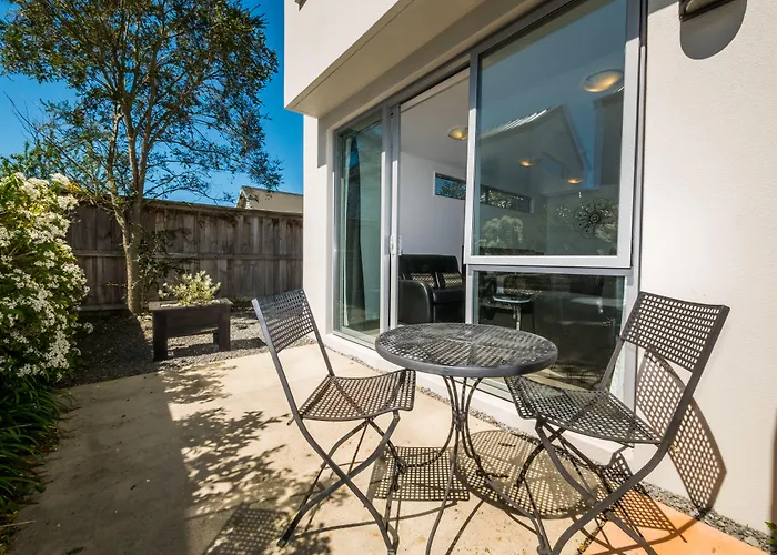 Bellano Motel Suites