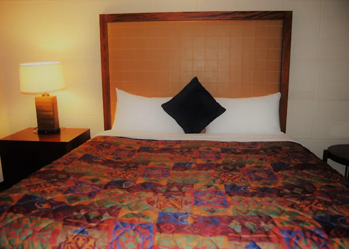 Derrick Motel
