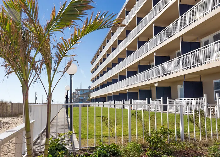 Luxury hotel only: Hilton Garden Inn Ocean City Oceanfront