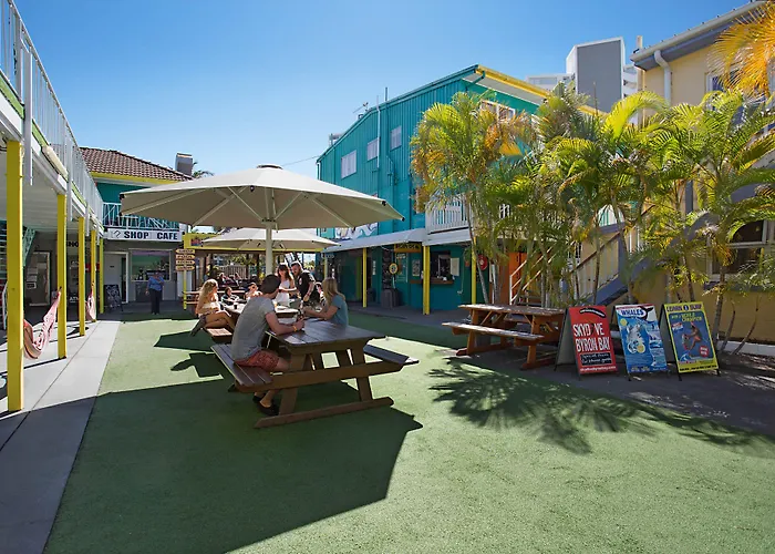 Hostel: Backpackers In Paradise 18-35 Hostel