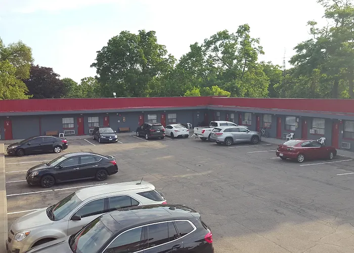 Niagara Inn & Suites