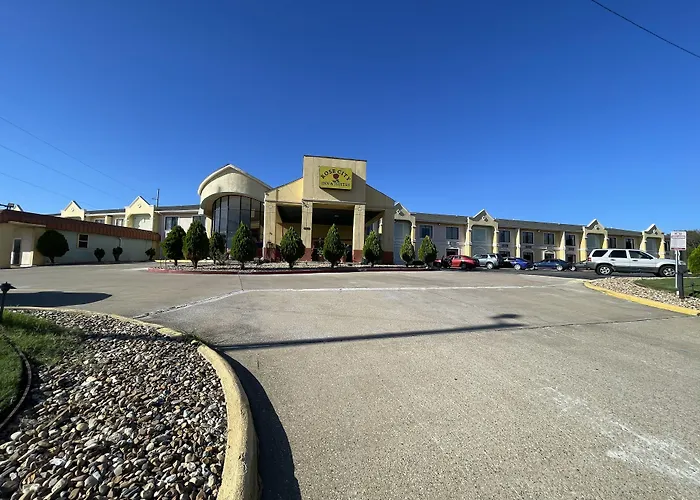 Hotel with view: Rose City Inn & Suites