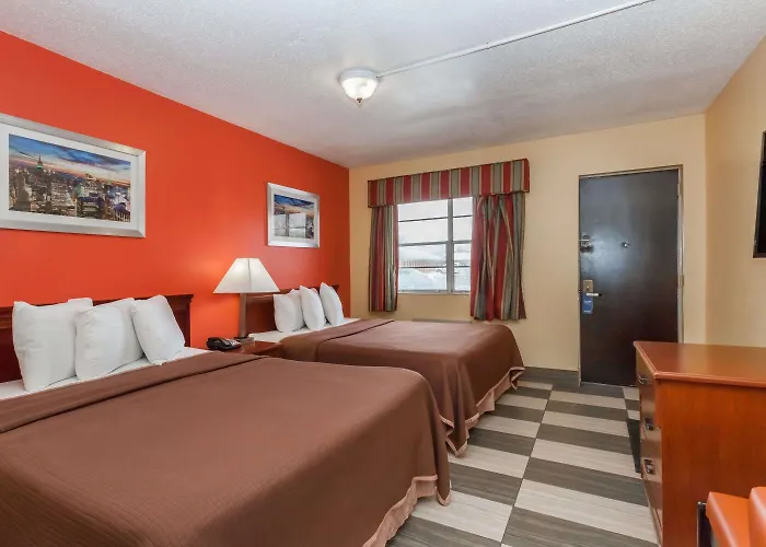 Travelodge By Wyndham Jersey City