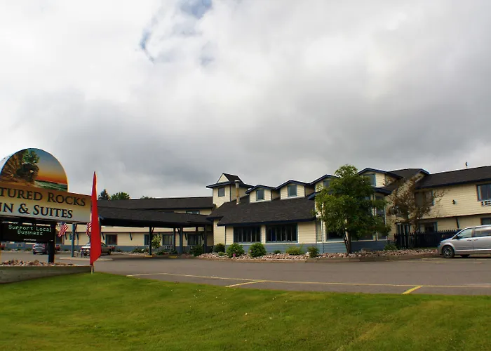 Pictured Rocks Inn And Suites