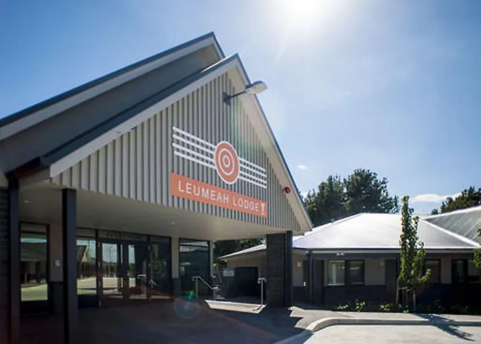 Vacation rental: Leumeah Lodge