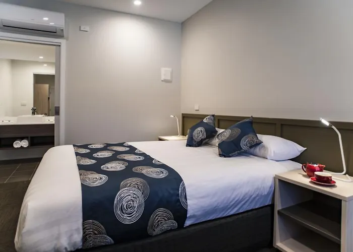 Vacation rental: Leumeah Lodge