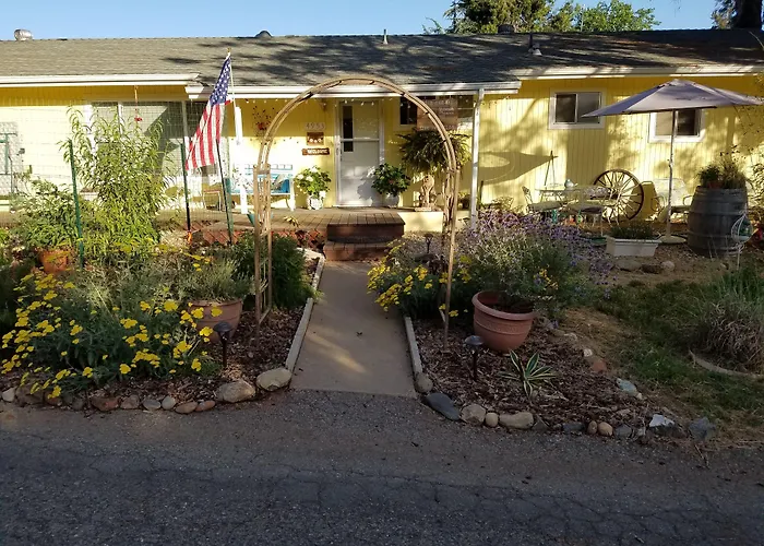 Yosemite Plaisance Bed&Breakfast