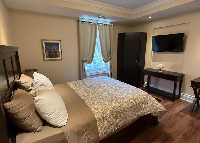 The Century House Bed And Breakfast Ottawa