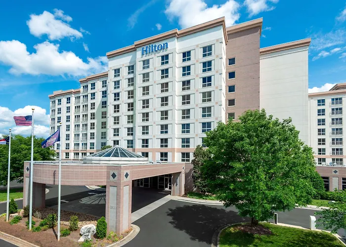 Hotel with view: Hilton Charlotte Airport Hotel