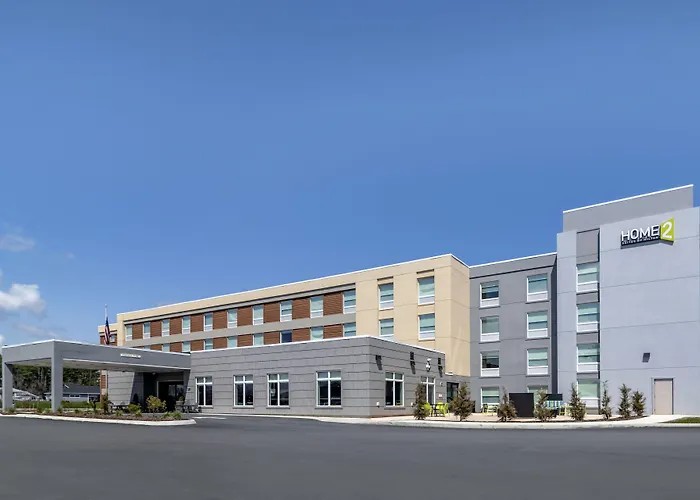 Pet Friendly hotel: Home2 Suites By Hilton Bangor