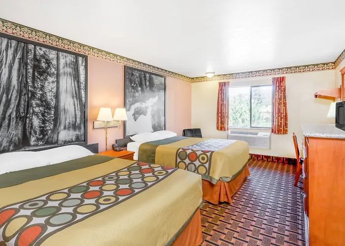 Super 8 By Wyndham Grants Pass