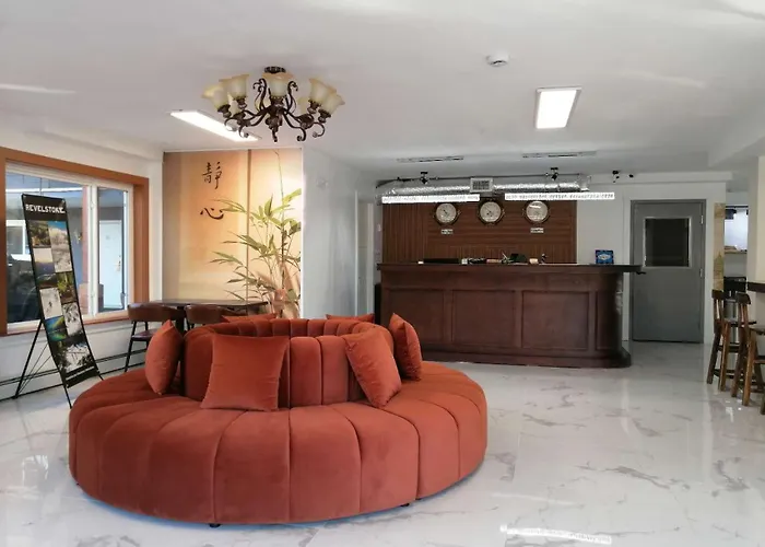 Alpine Inn & Suites